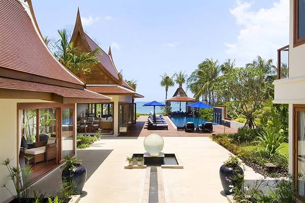Luxurious grounds of Koh Samui villa