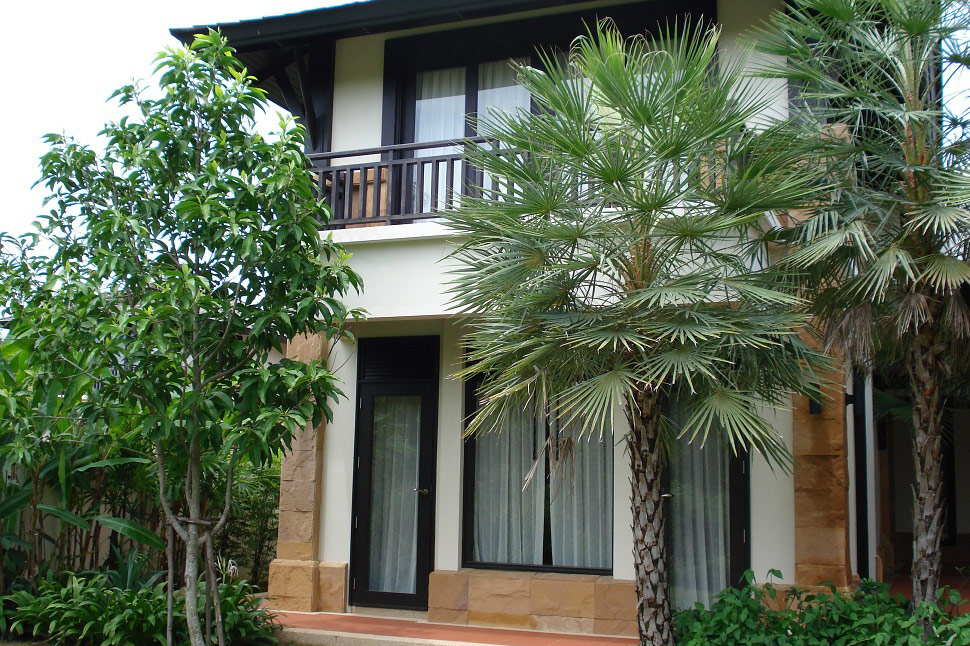 Villa Samorna at Chom Tawan estate