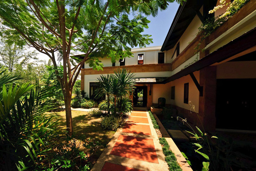 Villa Samorna at Chom Tawan estate