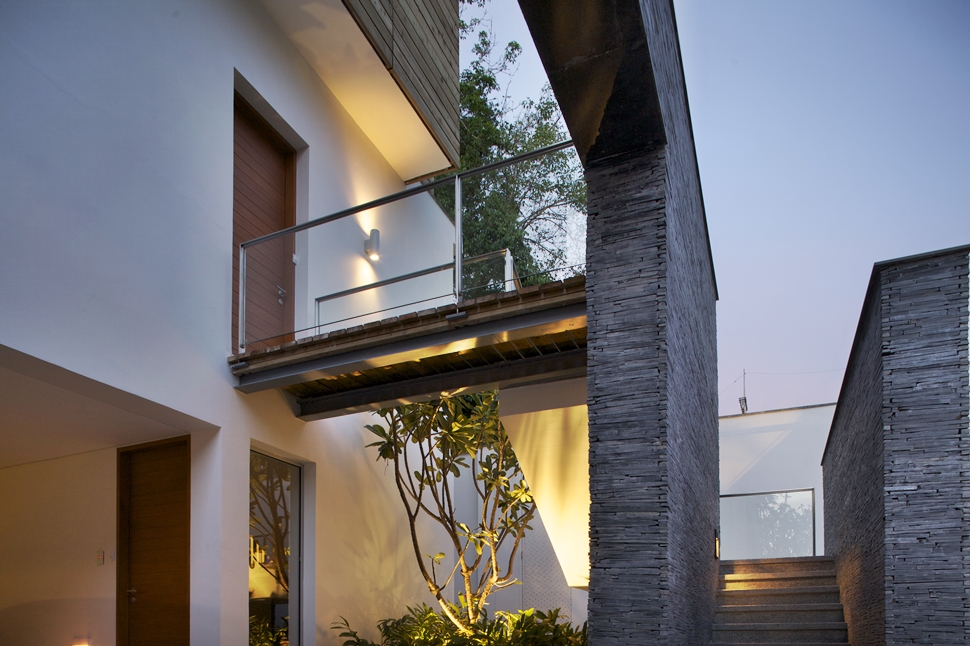Laemsingh Villa E